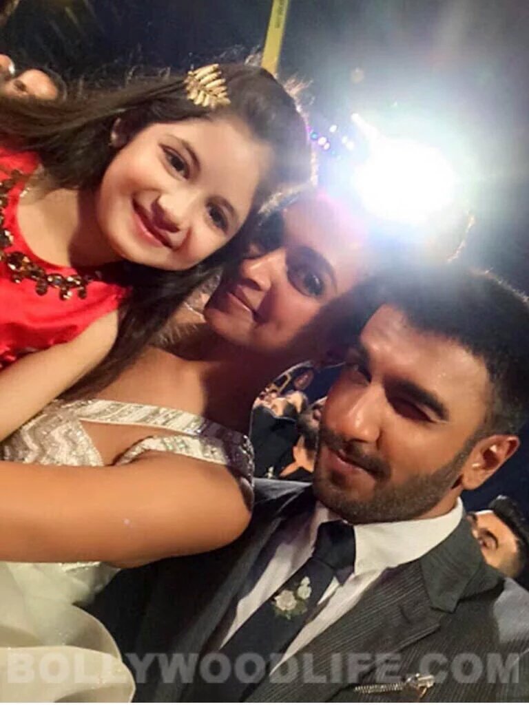 Embedded image permalink