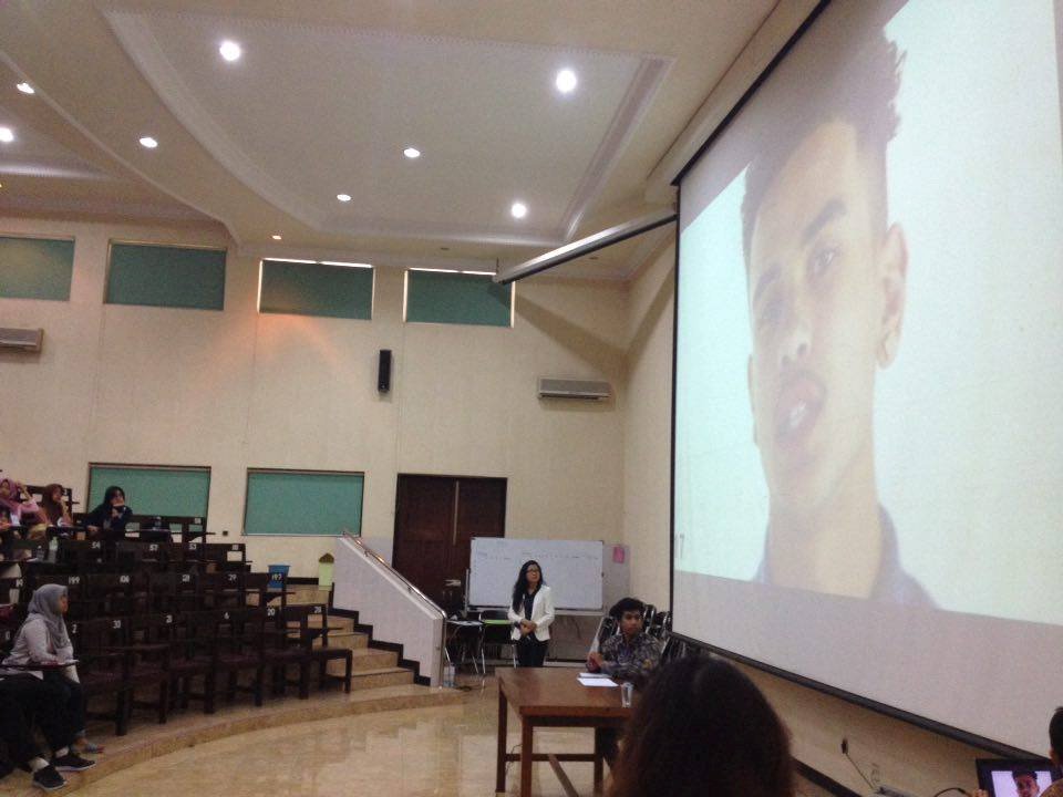 Memahami Dunia Diplomasi dan Globalisasi Bagi Generasi Muda warta.unair.ac.id/memahami-dunia…