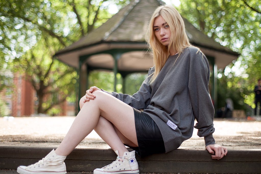 disruptofficial's tweet image. #sweatstyle
Sweatshirt:@disruptofficial 
Skirt:@wolfandgypsy 
Shoes:@Converse 
Model:@adloveluck 
Pic:@PortraitJon