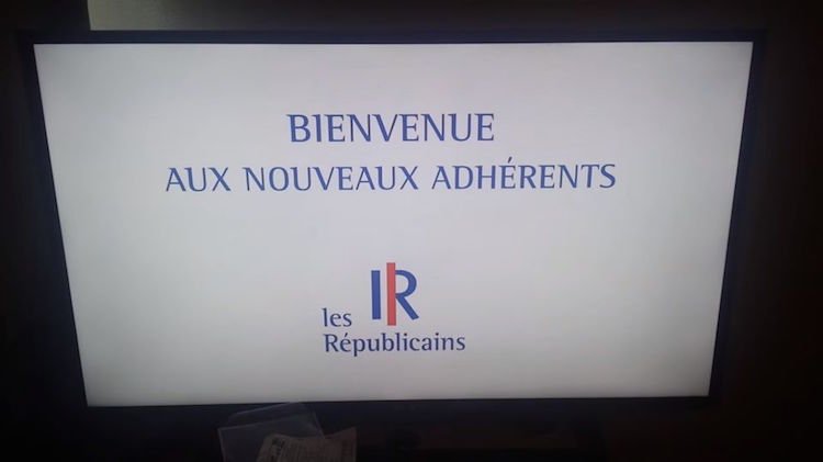 Quand le Télé shopping de TF1 fait la pub des Républicains de Sarkozy
lesinrocks.com/2016/01/news/q… via <a href="/libe/">Libération</a>