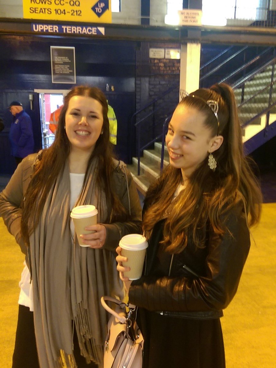 WKingwell's tweet photo. #FACup inside Goodison with Kat and my daughter at her first game #EVEvDAG COYB #EVERTON https://t.co/ACnaCmGSMe