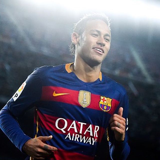 neymarjr's tweet photo. Que Deus nos abençoe e nos proteja 🙏 ⚽ https://t.co/9OSns7Q30H