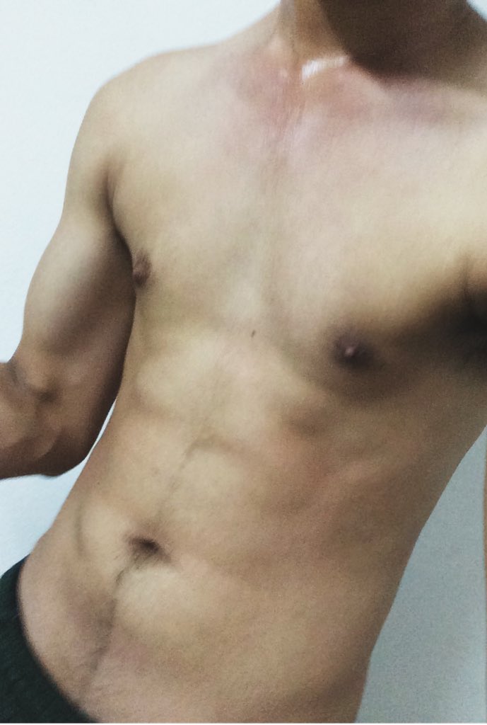 onenightstand_z's tweet photo. หารุกมาช่วยซิดอัพตอนนี้มีมั้ย ห้องว่าง แอร์เย็น ถุงยางก็พร้อม #บางแสน #มบู #หน้าโอ https://t.co/qgthKibVoq