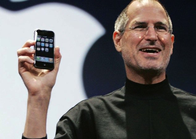 iCulture's tweet photo. "An iPod, a phone, an internet communicator!"
De iPhone werd 9 jaar geleden aangekondigd https://t.co/nJTeBc9awm https://t.co/BQzkOdkzey