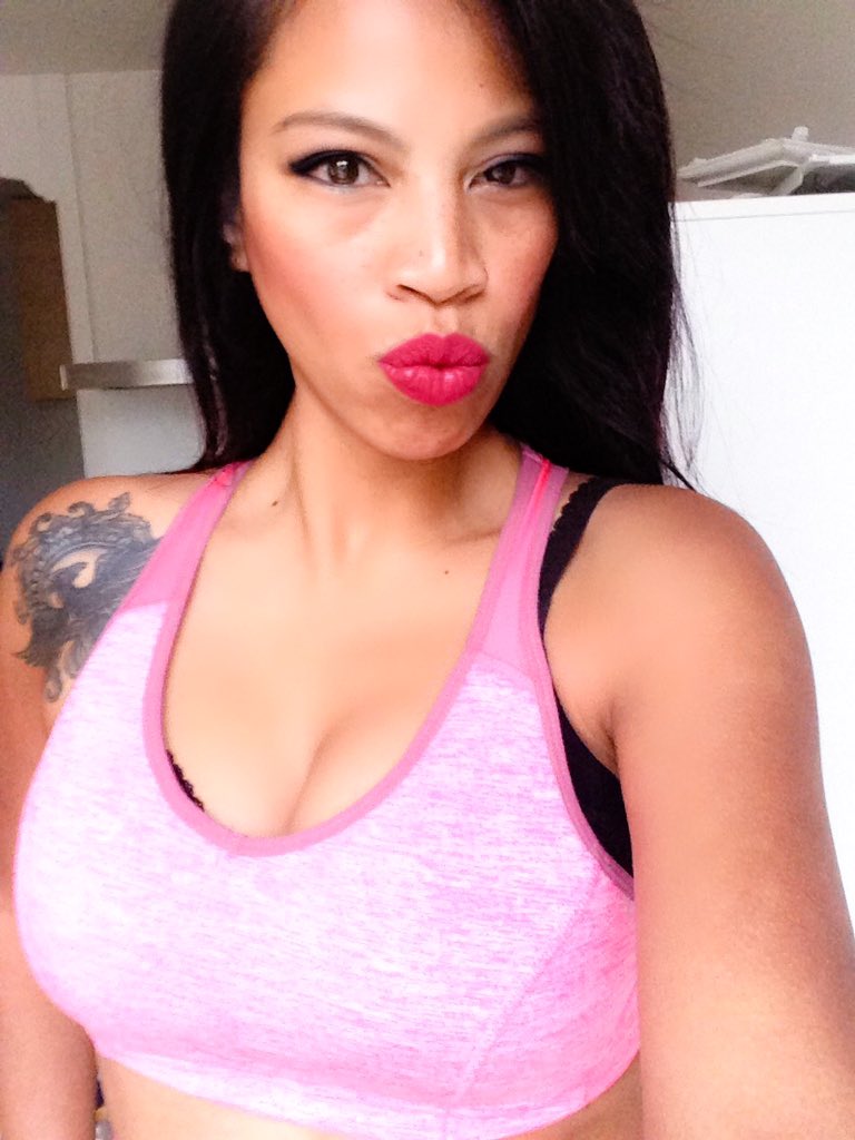 NaomiHadarian's tweet photo. Well hello! Have good weekend! https://t.co/UYP0pfCsQD