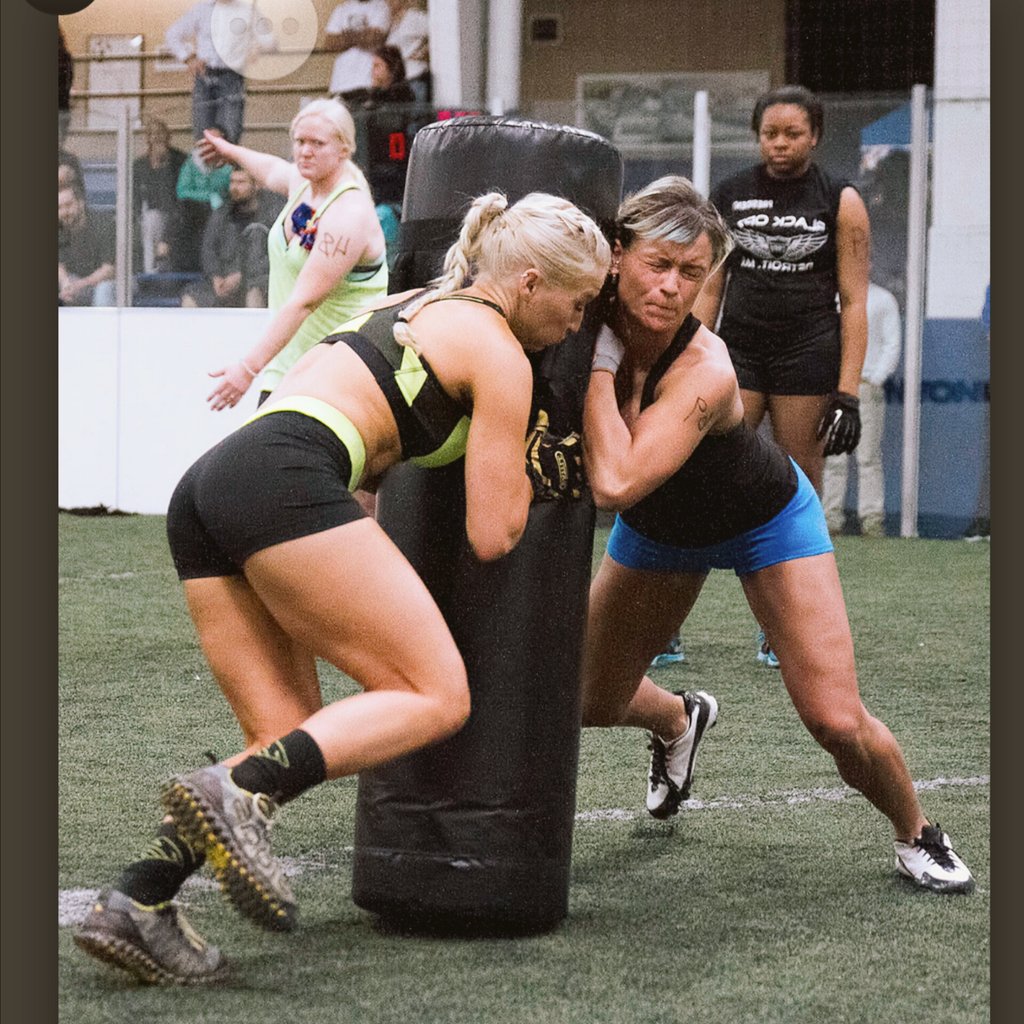 LIVETUFF1's tweet photo. Cort heads back 2 Dallas nxt week for 2day minicamp that decides whether she makes the roster #prettytuff #fitfam https://t.co/8i4OMQ66YE