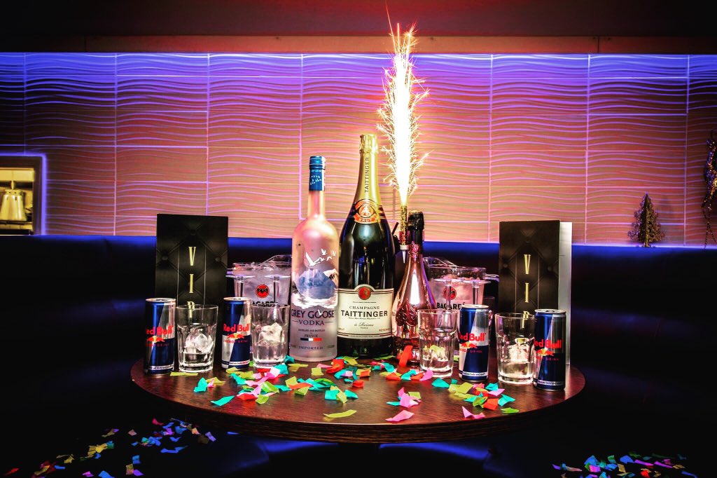 FaborjeWatford's tweet photo. All eyes on tonight! Who's coming? #FabWatford @MrJayJones on the decks πππππππ https://t.co/Bu2RavEY2q