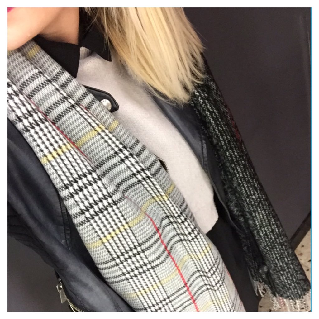 FrViego's tweet image. N&apos;oubliez pas c&apos;est les soldes chez Mamzel Viego !  Merville