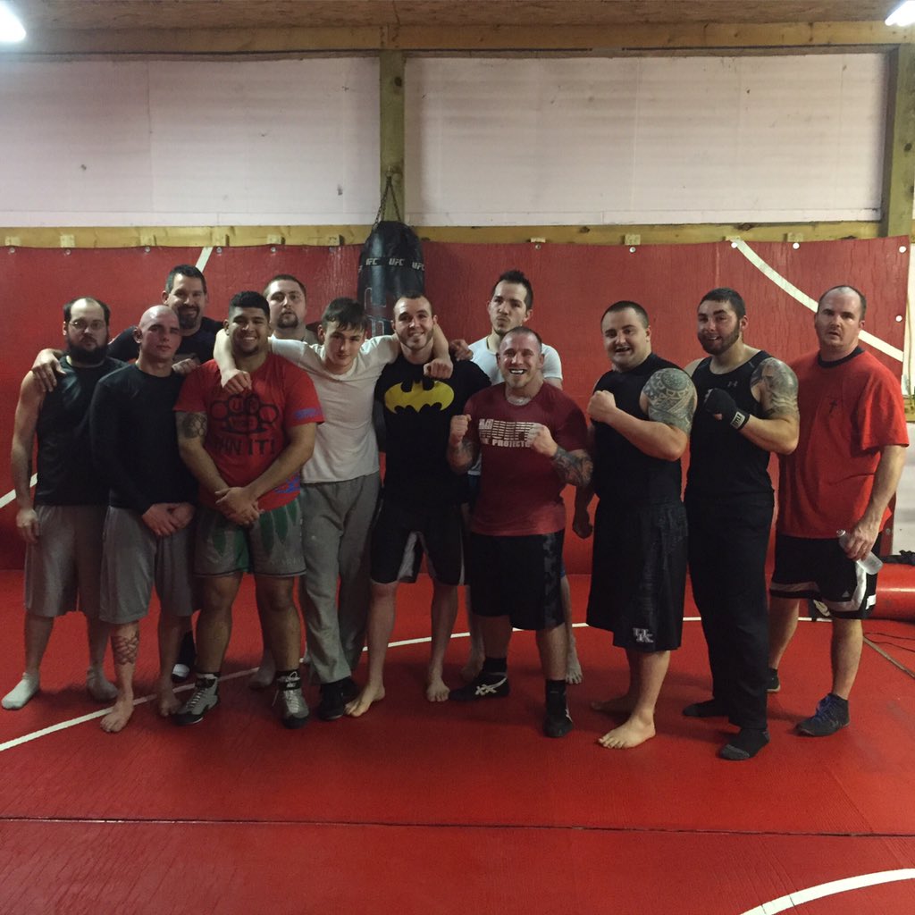 Cook109J's tweet photo. #teamfast hit first hit fast hit last https://t.co/QVsleIpM5T