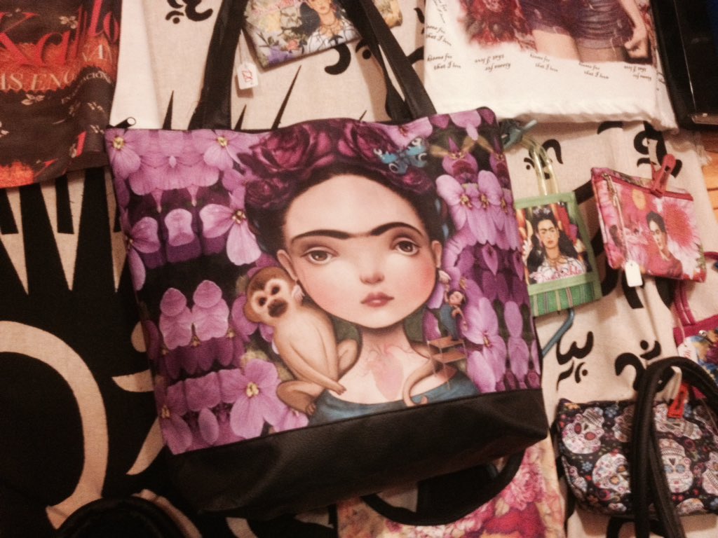 SADIMEXICO's tweet photo. @alka_seltzer666 You like FRIDA KAHLO right? Look what I found https://t.co/QV5QrlOIe1