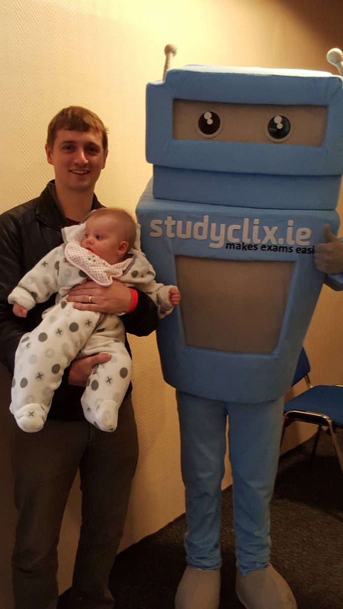 roishfeeney's tweet photo. Met the #studyclix robot at #BTYSTE https://t.co/jM1SbCHg13
