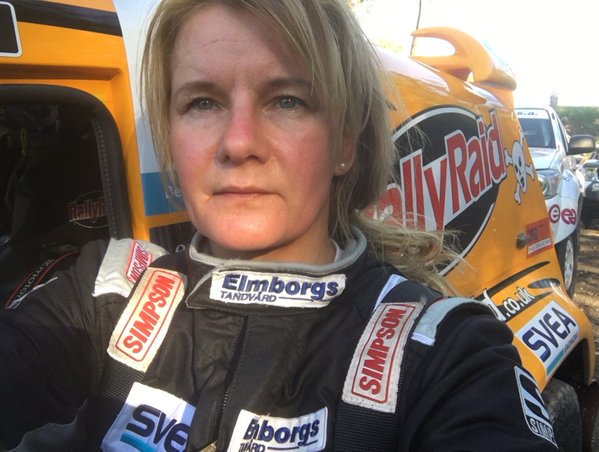 EspirituDakar's tweet photo. #DAKAR2016 #E7 #BAJASautos
@AnnieSeel-#BertHeskes abandona
(problemas mecánicos;ayer fueron remolcados hasta vivac) https://t.co/yjsHwIimmw