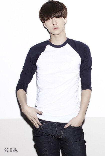 SARANG_SEHUN's tweet photo. #4YearswithSEHUN https://t.co/cTE5Lhe8rc