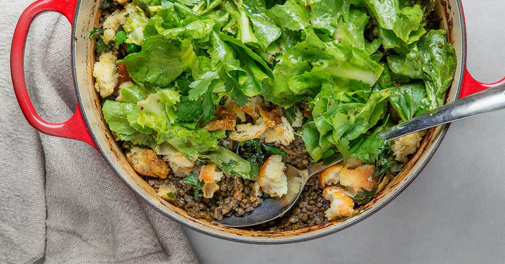 TastingTable's tweet photo. You're $25 and one pot away from incredible chicken with lentils and escarole: https://t.co/kMsCFkUn7u https://t.co/HRqWVz24Uf