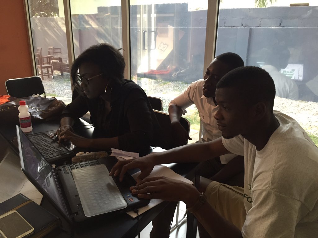 vishne0's tweet photo. Still #hacking away at #AccraFoodHack. Pitching starts at 6pm sharp @hubaccra. https://t.co/nTa9c4mPN6 via @essense_13