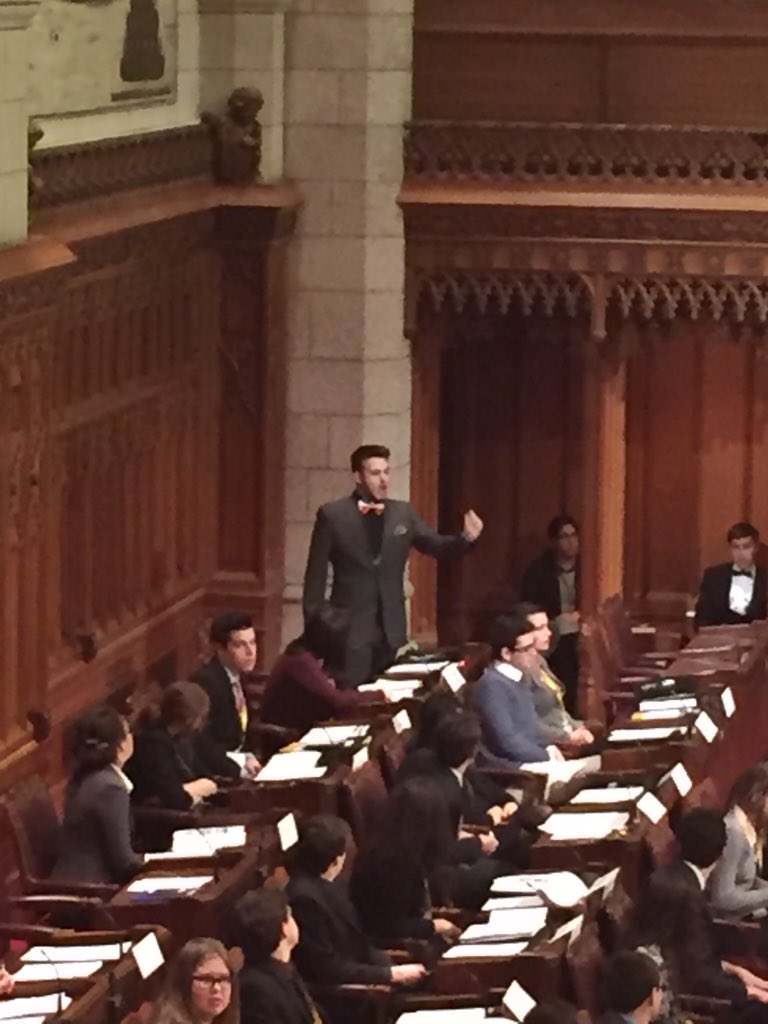 emiliecaissie17's tweet photo. Le député d'Outremont prend la parole en chambre finalement ! @joceleblanc14 #PJP2016 https://t.co/7jKMz14lKA