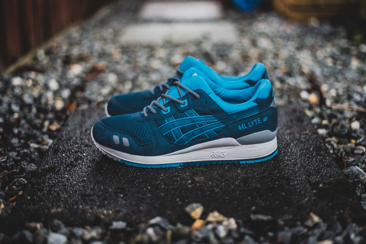 Asics Gel-Lyte III "Energy" is available to buy ONLINE now!
#hanon #asics
hanon-shop.com/i/q/H638Y4545/…