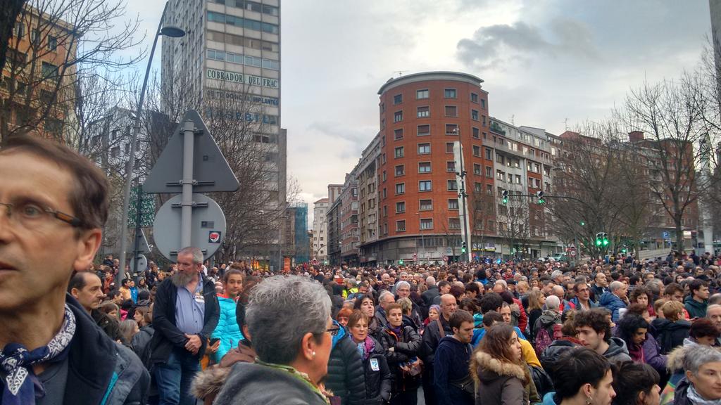 EHBilduAzpeitia's tweet photo. #StopDispersionNOW #U9MugituHarriak https://t.co/tbvwdj4FsN