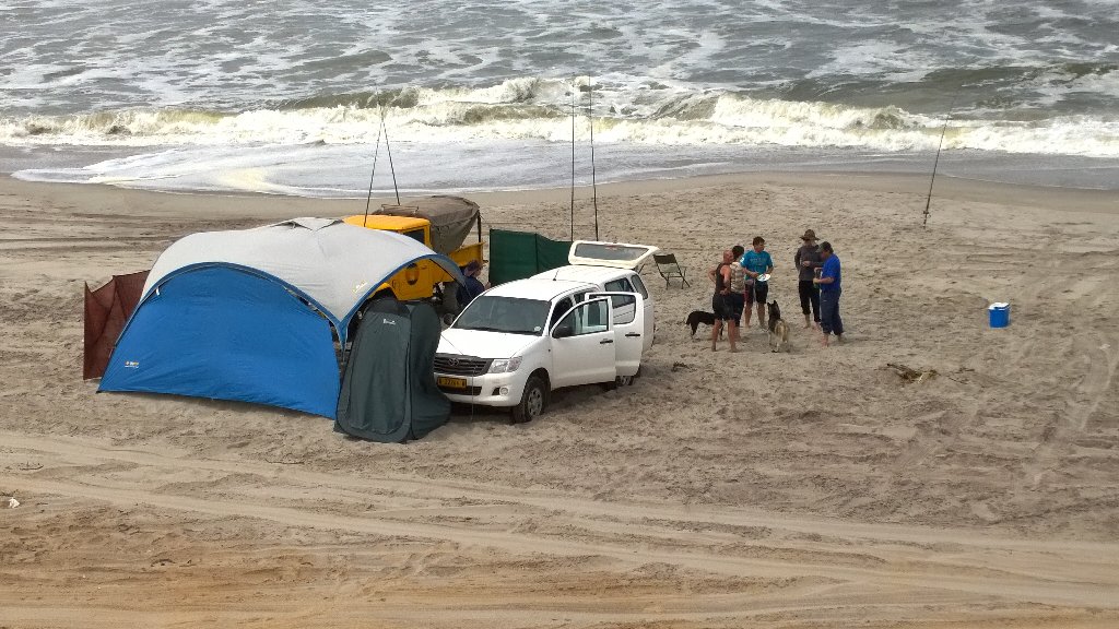 CallithrixApe's tweet image. Camp set up and lines in