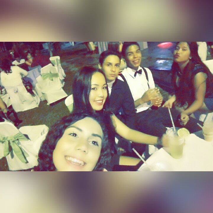 yulianaEMR's tweet photo. #Moments #15cs #PerfectPinkParty https://t.co/fKfbS1F3Q7