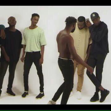 dwayntunchi's tweet image. #Awoa Music video @PAPPYKOJO @1RealJoeyB ☞Renaissance to the fullest . 💯🔥🔥🔥 @bils_jnr i see you