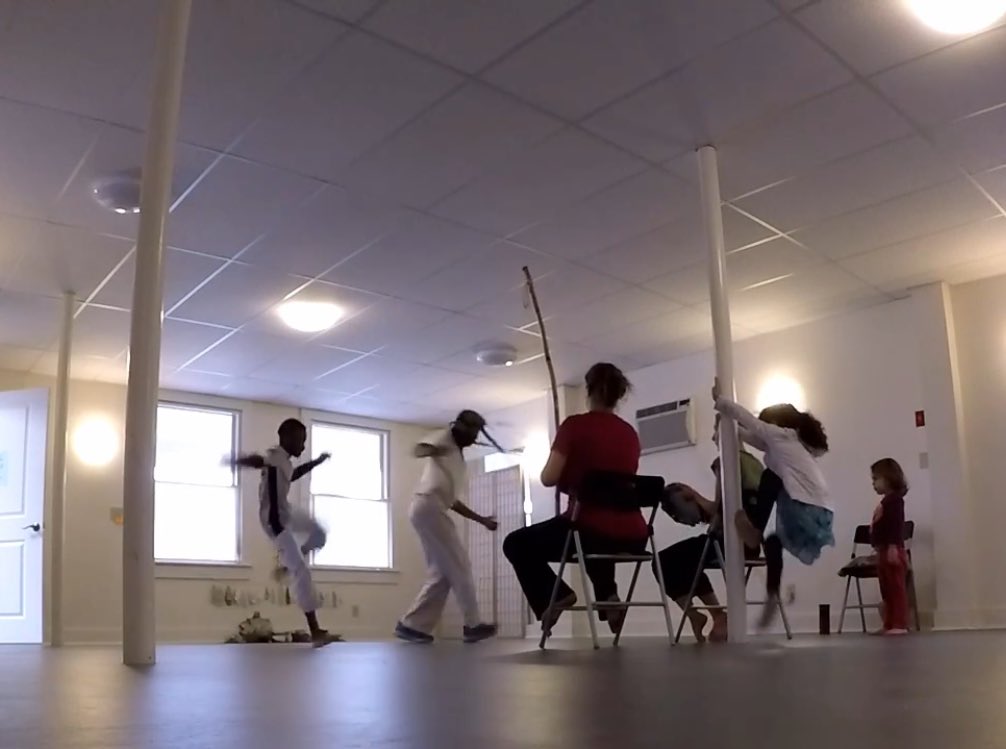 Md_18undapar's tweet photo. Vlog 46: #Capoeira, Barahs & Fluffernutter
#TheShipLife #GoProVlogger
https://t.co/VgqV7MpqBU https://t.co/mocVhU5eS9