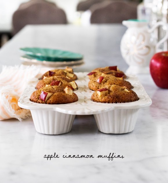 lovelemonsfood's tweet image. Healthy Apple Cinnamon Muffins (new post!) : loveandlemons.com/2016/01/09/hea…