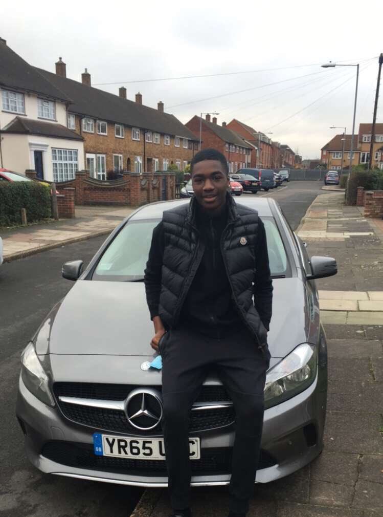 LeasingGold's tweet photo. First customer to take advantage of our 12 month deals all our cars are brand new 😏💨🚘 Enjoy👌#GoldLeasing https://t.co/QoHtvbTz9i