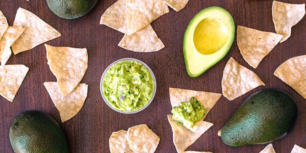 ChipotleTweets's tweet photo. Everybody (yeah, yeah). Guac your body (yeah, yeah). https://t.co/qj5mq8TMDF