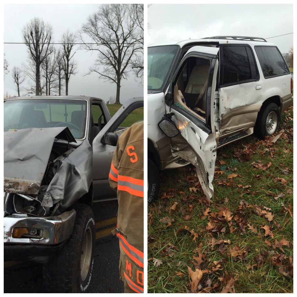 SC13FD's tweet image. Engine 131, brush 13, and utility 13 on scene at Morgan's Mill Rd for a 2 vehicle MVA. T bone style collision.