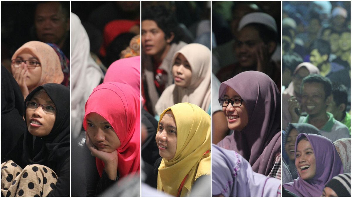 Gembira atas taburan ilmu-ilmu yg membuka cakrawala pandang dan menerangi kegelapan pikiran #CakNun #MaiyahYogya