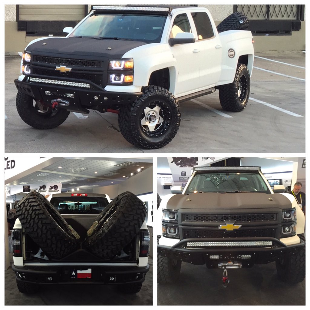 #CenterLine RT1 + #StarwoodMotors #Chevy #Silverado 1500 + #alpineelectronics #CES