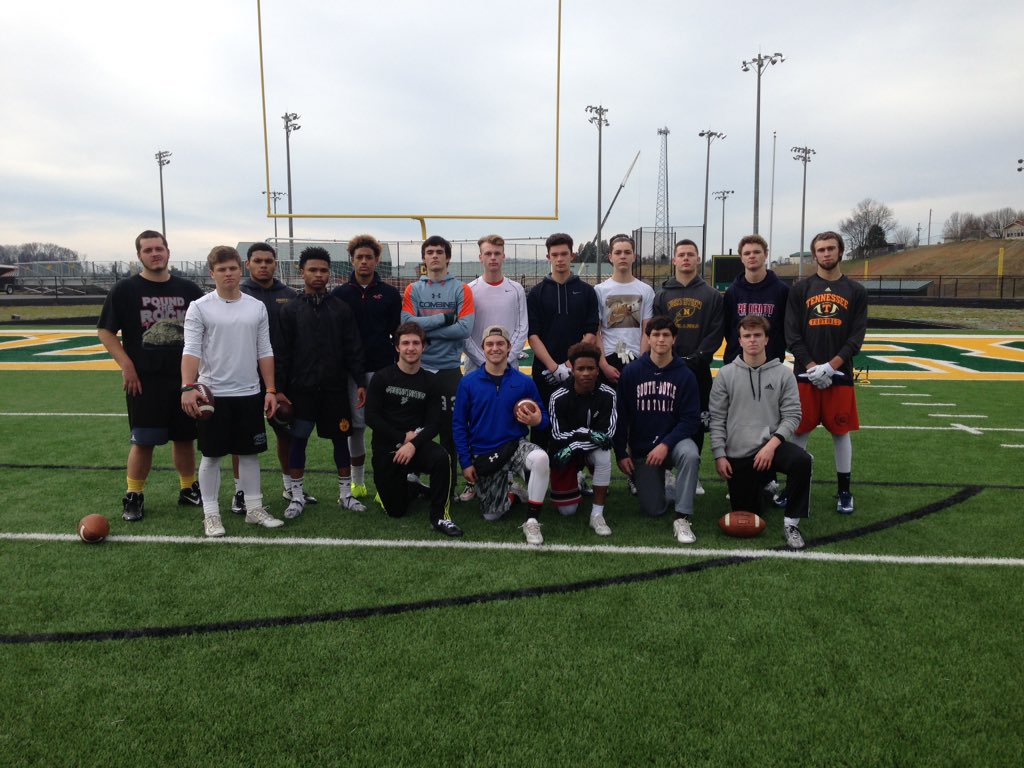 CadillacJBlack's tweet photo. Great work today!  #7v7 Growing each week. Tri-Cities/Sevier/Grainger/Morristown/Greene/Jeff/Knox Getting Some!! https://t.co/YEnDmGlIef