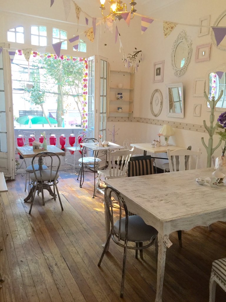 ConstanzaCafe's tweet photo. En este sábado que tal un cafecito al estilo #shabbychic? 🎀🎀 https://t.co/kOvke4jXYZ