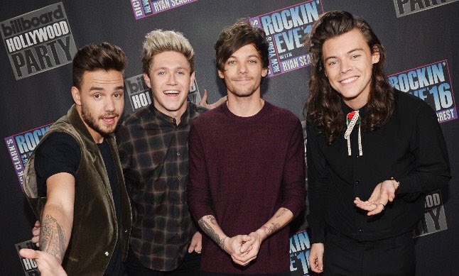 222tzs's tweet photo. RETWEET IF YOURE LOYAL AF AND WILL STILL BE HERE IN FIVE YEARS SUPPORTING THE BOYS! 

#BuyMadeInTheAM https://t.co/zvxErvjAmp