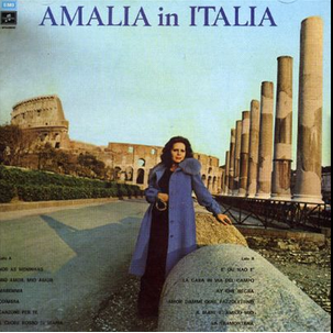 GenovaQuotidian's tweet photo. Quando Amalia Rodrigues cantava il fado di via del Campo https://t.co/30pDorF540 https://t.co/uR5mp0FoLJ