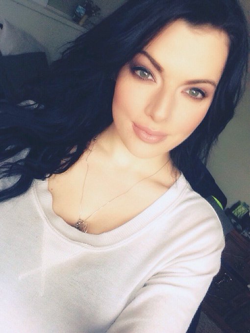 xo https://t.co/HkoApnZV0p<a href="/tag/tuesdaytease"class="tags"><span>#tuesdaytease</span></a><a href="/tag/martesdeespejo"class="tags"><span>#martesdeespejo</span></a>