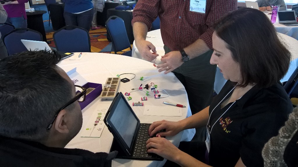 SOMBuccaneers's tweet photo. Chk out @lisa_bertoson using Little Bits at the #clstech2016! Go @sombuccaneers! https://t.co/J6iaEbIxW9