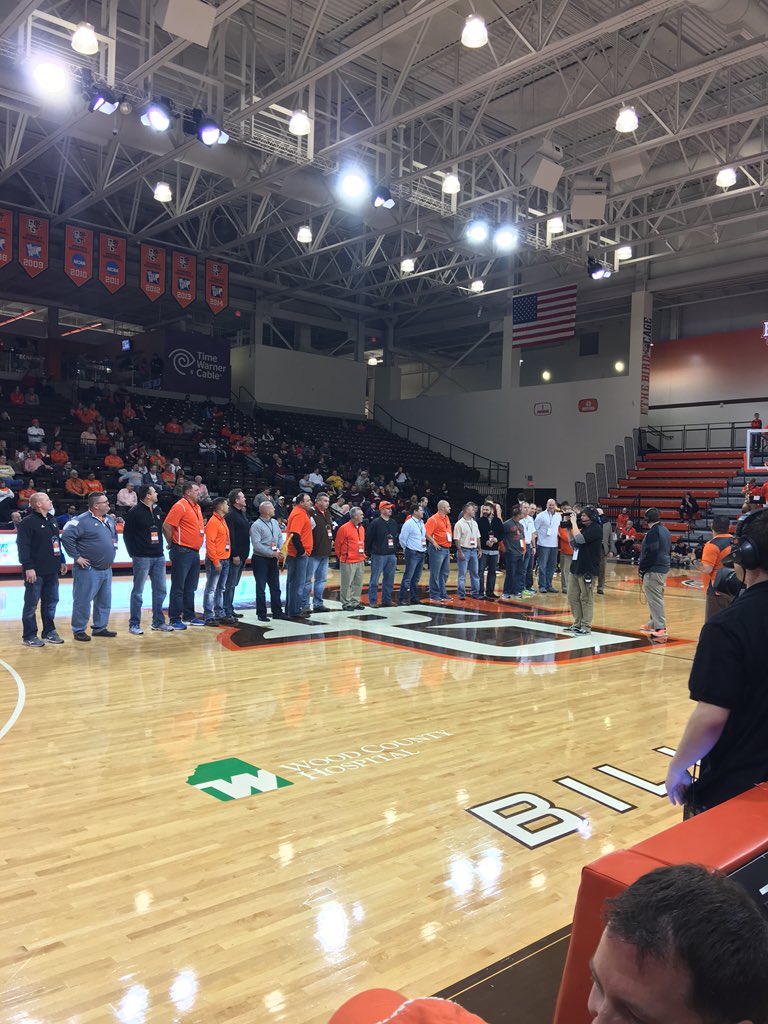 A day of recognition continues for the 1995 MAC regular season champs --team honored during first half of MBB game.