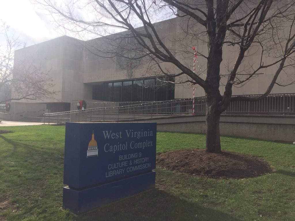 davemistich's tweet image. .@wvpublicnews &amp;amp; @wvumediacollege are teaming up to show off #wvustreamlab @OurWVRivers Safe Water Public Forum.