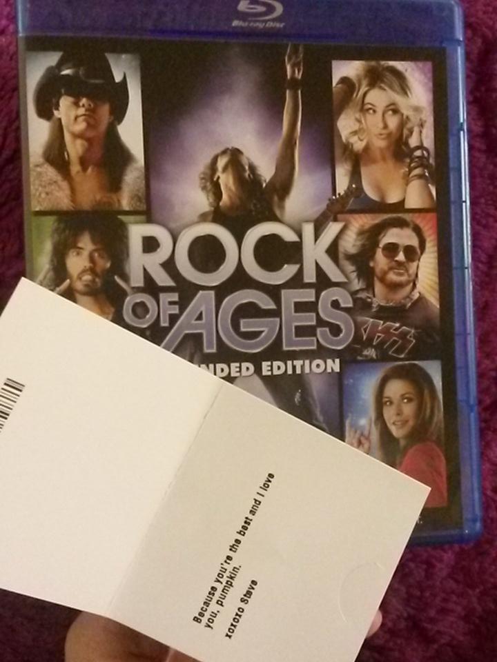 DeadlyThighs's tweet image. This just arrived... my husband is an idiot. But I love him.