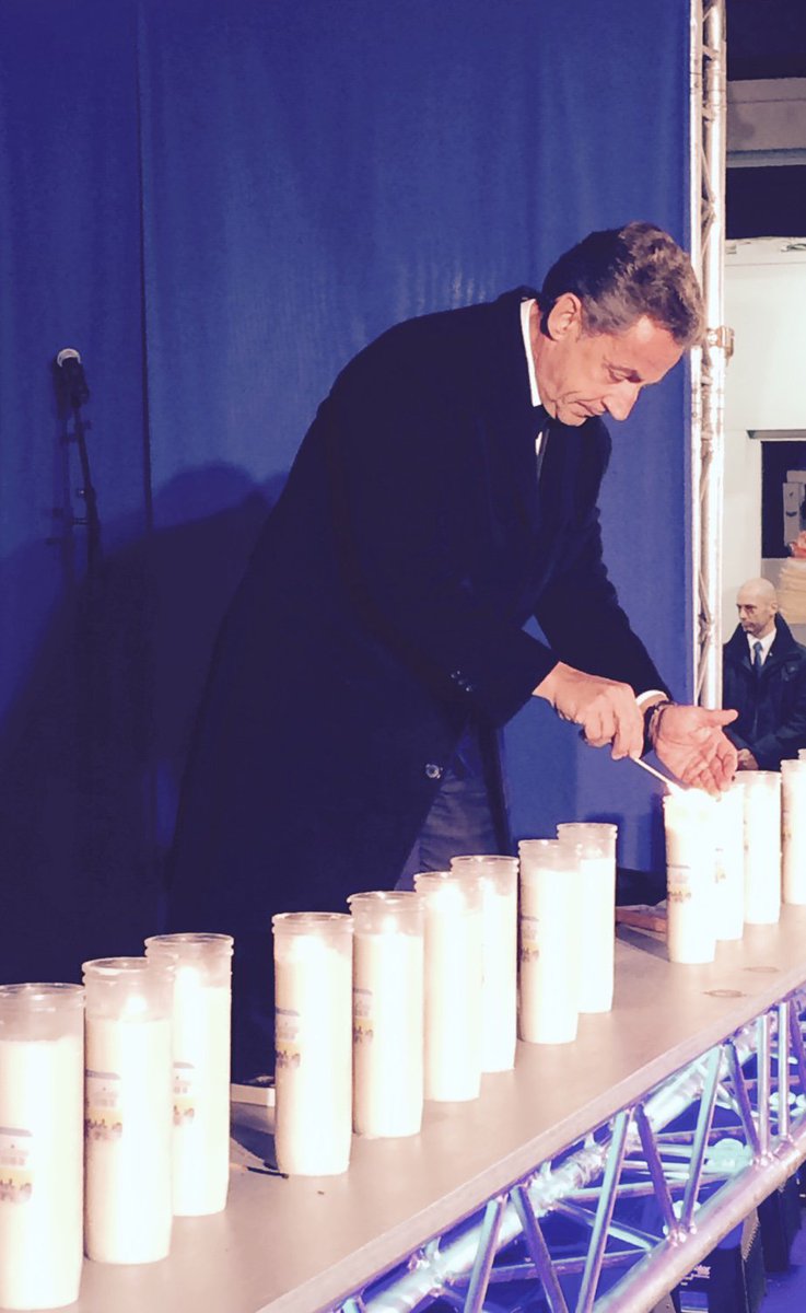 NicolasSarkozy's tweet photo. En mémoire et en hommage à nos compatriotes victimes de la barbarie terroriste. Nous ne les oublions pas -NS https://t.co/PMx0OExl65