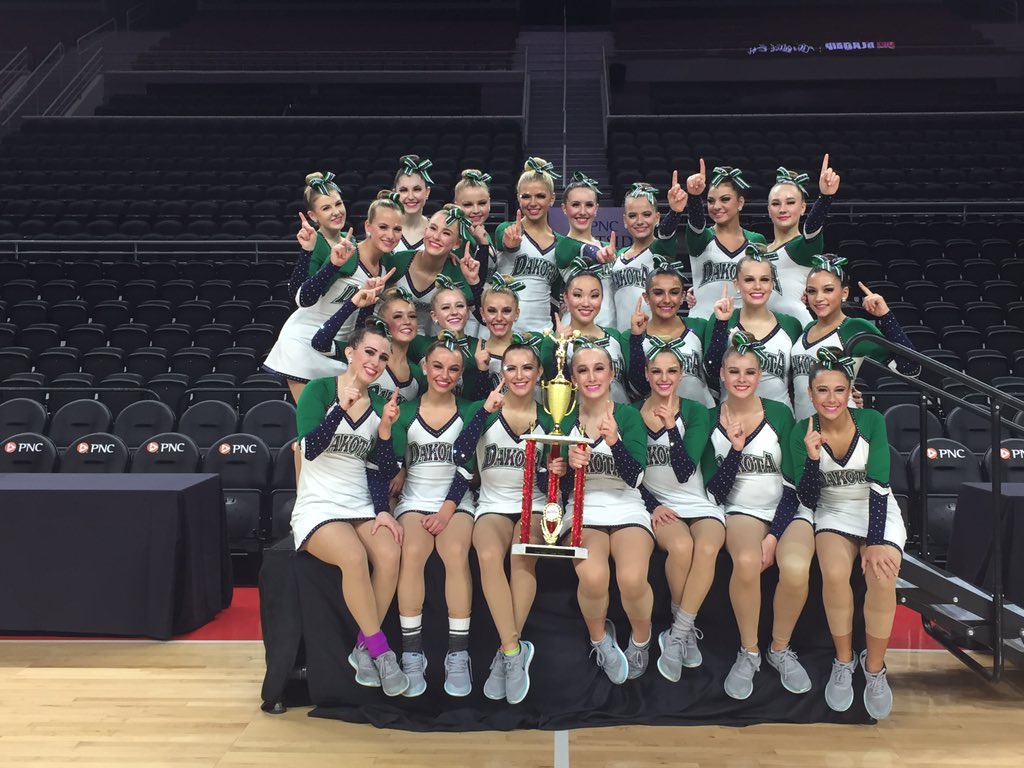 DVD bringing that 1st place trophy home💚🏆💙 #1stplace #halftime #dvdioal