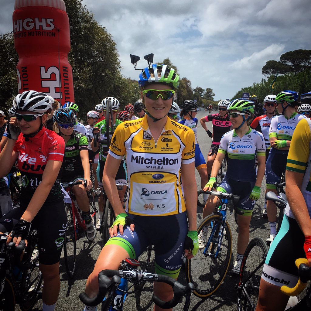 thesportyladies's tweet photo. #SWPIC @ORICA_GreenEDGE #BayCrits @gracieelvin #OGEfrocks https://t.co/MUGJYoogif