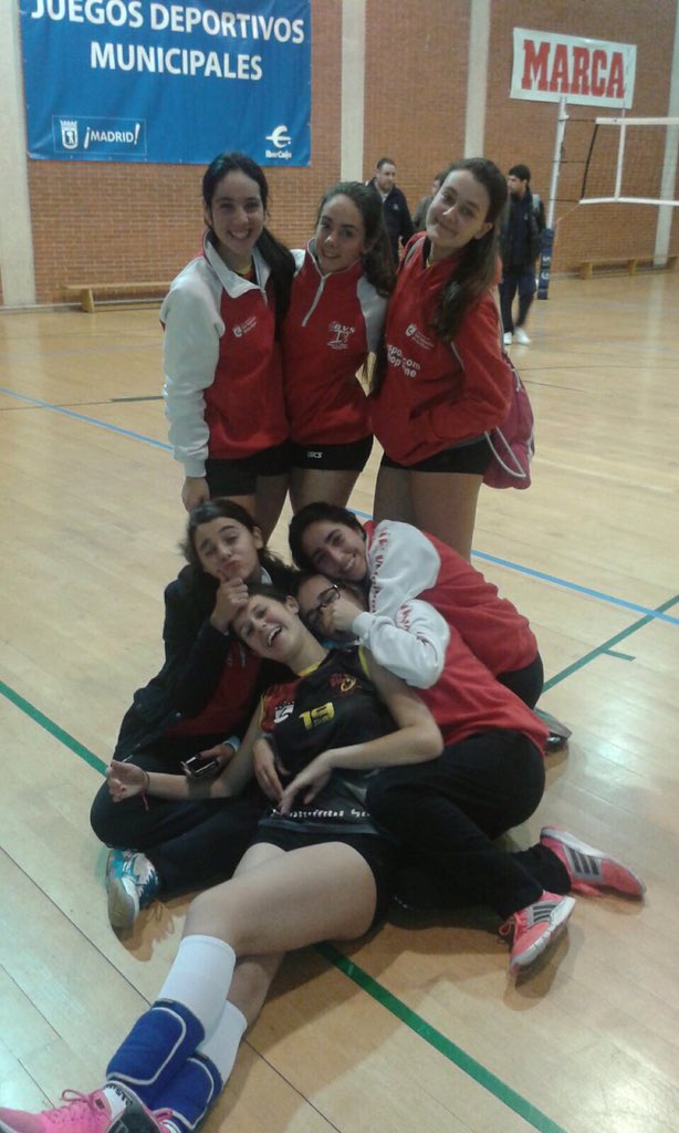 voleysanse's tweet photo. #juvCcvs de @lorenamontain gana 2-1 #25CVS @sansecomunica @sansejuventud patrocina @factor_norte @maripaztizonaMK https://t.co/QMEhNvj9k9