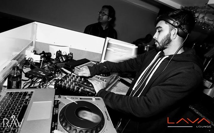 Tonight <a href="/Lavaleicester/">Lava Lounge</a> 808 with the one and only Dj FMB #Leicester #leicesternightclub #leicesternightout