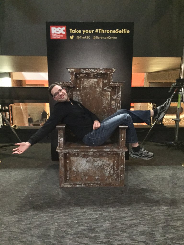 robwillb's tweet photo. Still reeling from seeing David Tennant in @TheRSC's Richard II @BarbicanCentre w @bedlamblade y'day! #ThroneSelfie https://t.co/eb3UfF7XfO