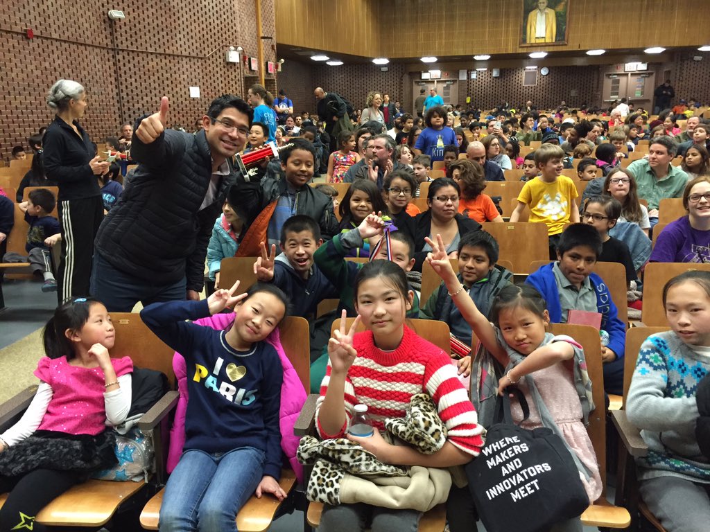 cmenchaca's tweet photo. Presented trophies to @chessinschools winners @ PS503 w/ @bradlander! These kids rock! #chessForever https://t.co/Ij0Z31kwwT