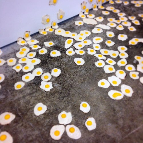 sarahecascone's tweet photo. More #friedeggs by #christopherchiappa #art (at Kate Werble... https://t.co/18oClYgABL https://t.co/O6JkkEiHei
