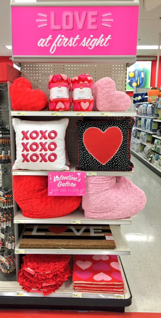 HanBlankinship's tweet photo. Love is in the air #T0317 https://t.co/daLvaYI8Se